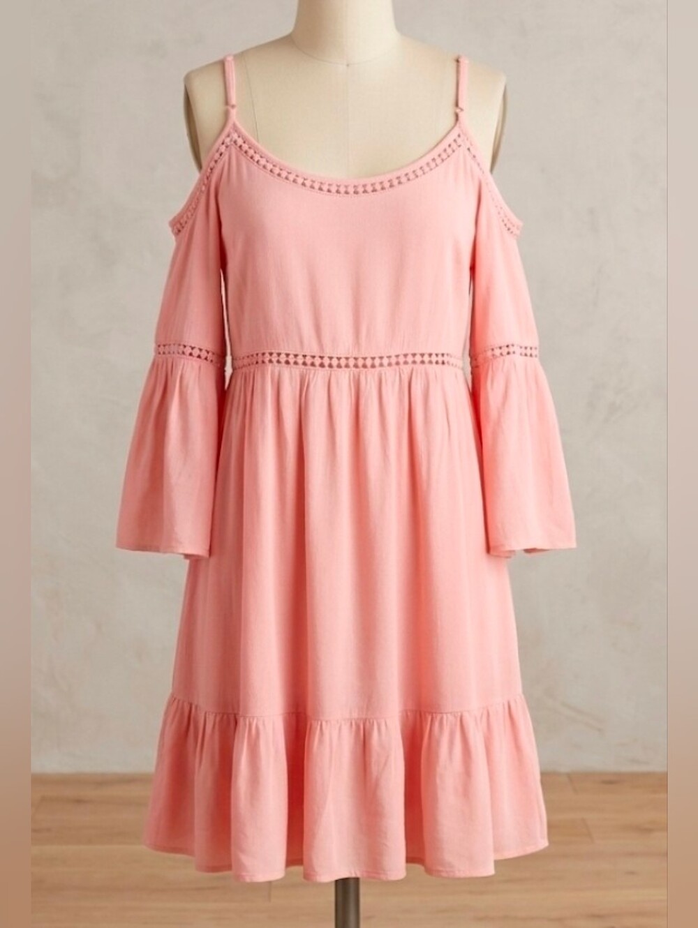 Soprano Pink Cold Shoulder Dress Medium Boho Crochet Trim Ruffle Hem Summer Mini